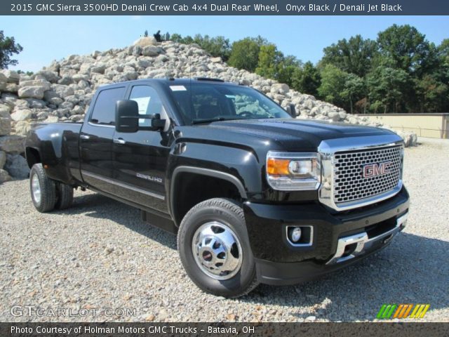 2015 GMC Sierra 3500HD Denali Crew Cab 4x4 Dual Rear Wheel in Onyx Black