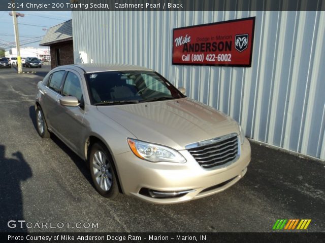 2014 Chrysler 200 Touring Sedan in Cashmere Pearl