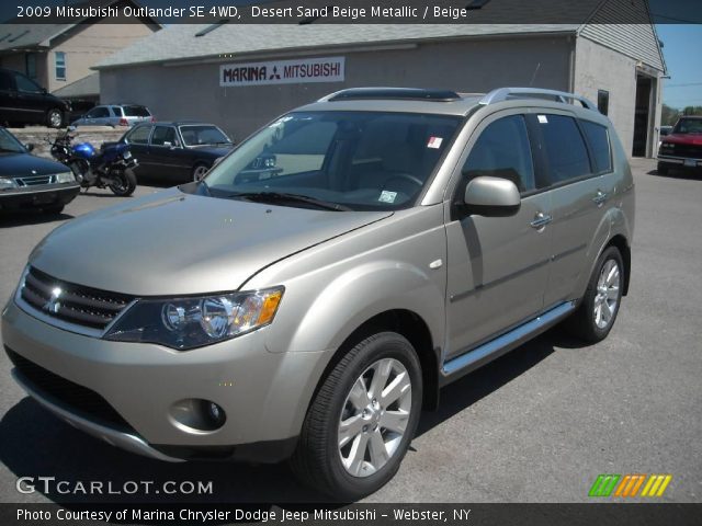 2009 Mitsubishi Outlander SE 4WD in Desert Sand Beige Metallic