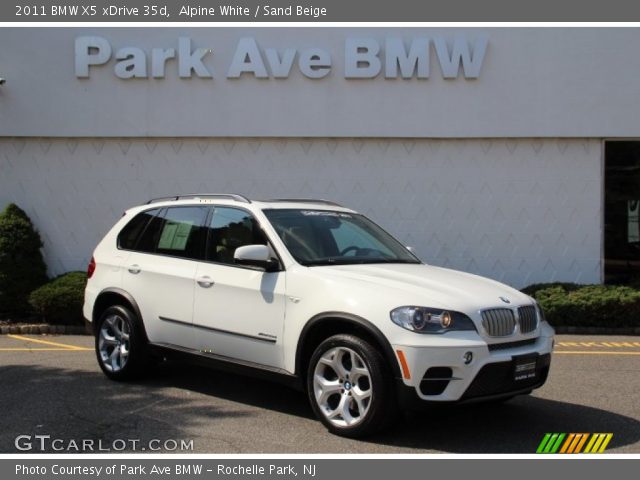 2011 BMW X5 xDrive 35d in Alpine White