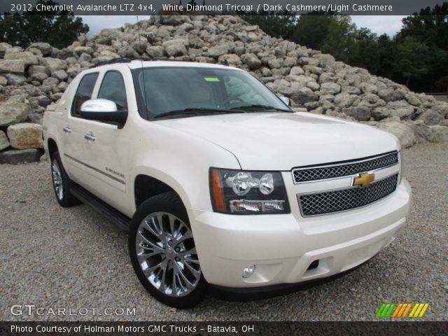 2012 Chevrolet Avalanche LTZ 4x4 in White Diamond Tricoat