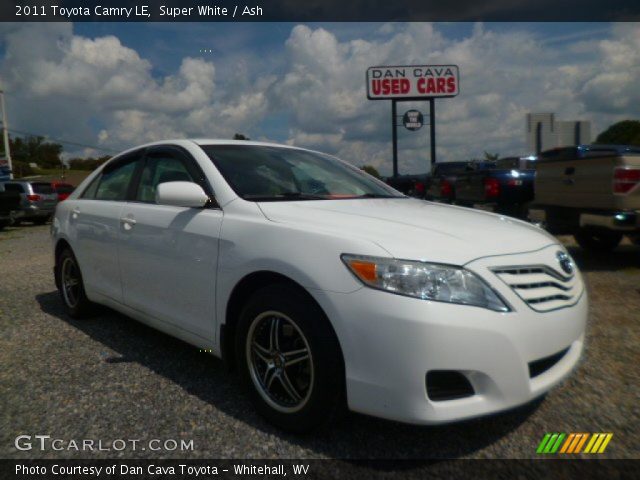 2011 Toyota Camry LE in Super White