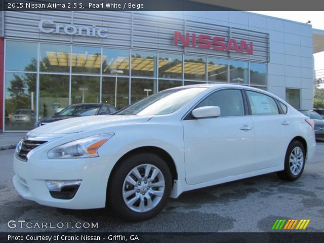 2015 Nissan Altima 2.5 S in Pearl White