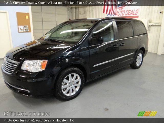 2013 Chrysler Town & Country Touring in Brilliant Black Crystal Pearl