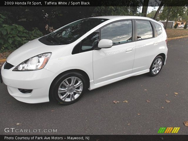 2009 Honda Fit Sport in Taffeta White