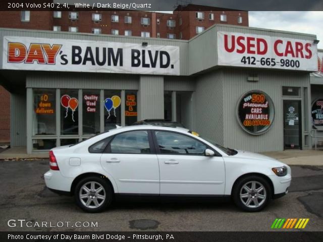 2004 Volvo S40 2.4i in White