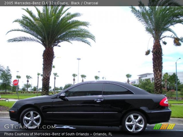 2005 Mercedes-Benz CLK 320 Coupe in Black