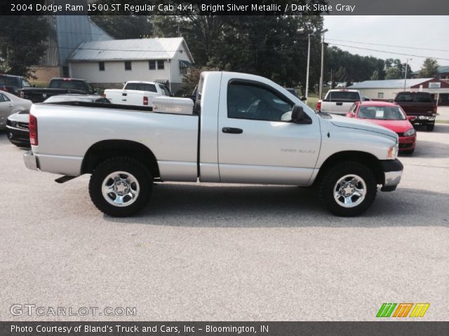 2004 Dodge Ram 1500 ST Regular Cab 4x4 in Bright Silver Metallic