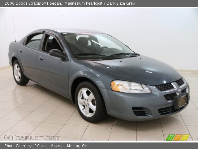 2006 Dodge Stratus SXT Sedan in Magnesium Pearlcoat