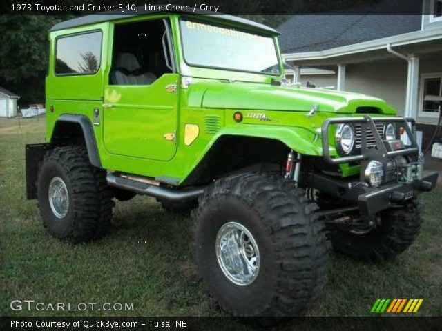 1973 Toyota Land Cruiser FJ40 in Lime Green