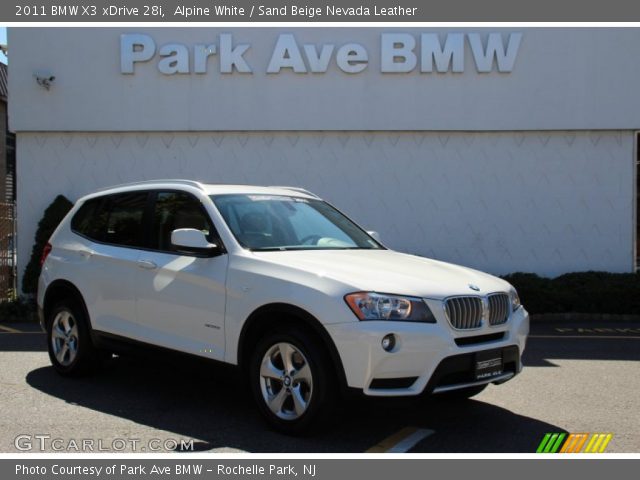 2011 BMW X3 xDrive 28i in Alpine White