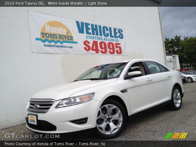 2010 Ford Taurus SEL in White Suede Metallic