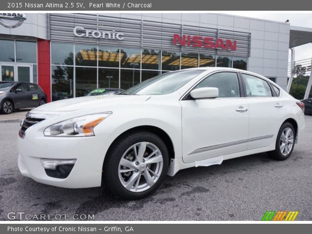 2015 Nissan Altima 2.5 SV in Pearl White