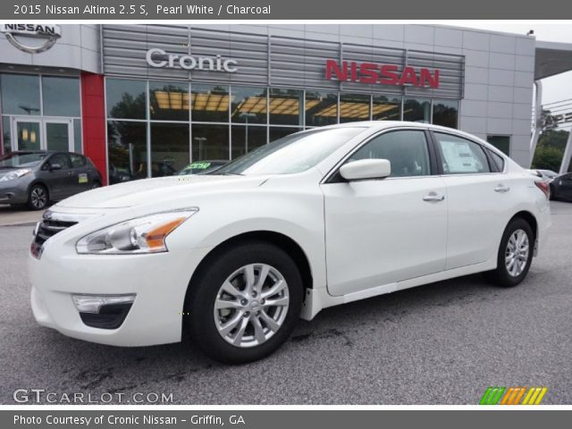 2015 Nissan Altima 2.5 S in Pearl White