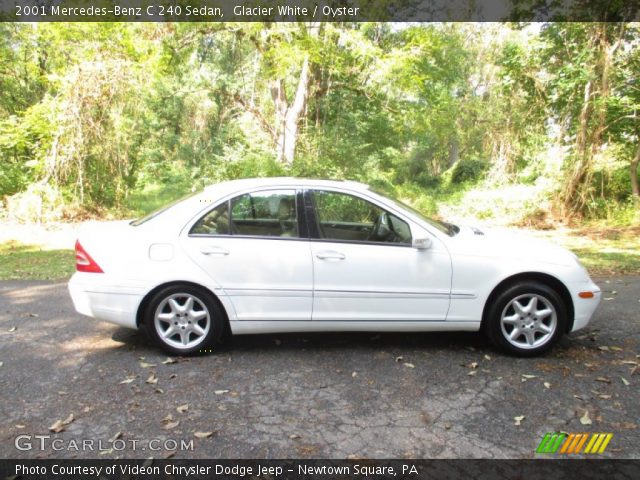 2001 Mercedes-Benz C 240 Sedan in Glacier White