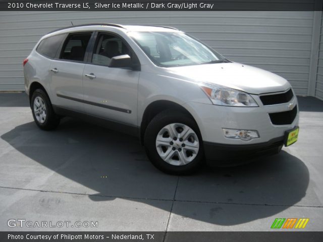 2010 Chevrolet Traverse LS in Silver Ice Metallic
