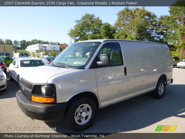 2007 Chevrolet Express 1500 Cargo Van in Graystone Metallic