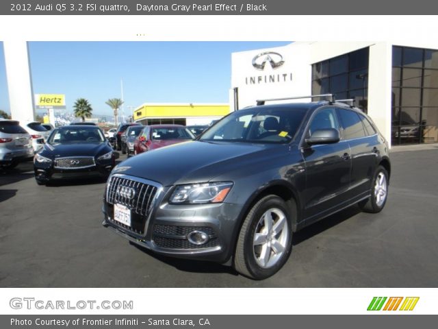 2012 Audi Q5 3.2 FSI quattro in Daytona Gray Pearl Effect