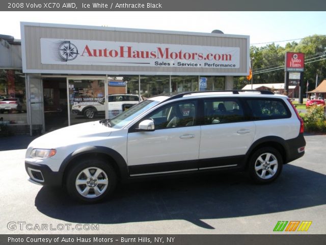 2008 Volvo XC70 AWD in Ice White