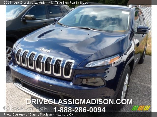 2015 Jeep Cherokee Latitude 4x4 in True Blue Pearl
