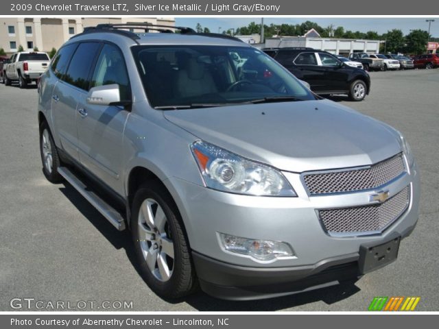2009 Chevrolet Traverse LTZ in Silver Ice Metallic