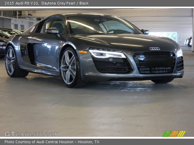 2015 Audi R8 V10 in Daytona Grey Pearl