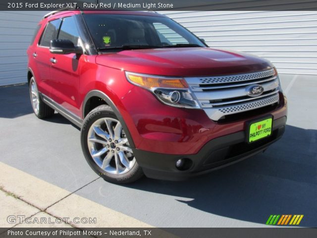 2015 Ford Explorer XLT in Ruby Red