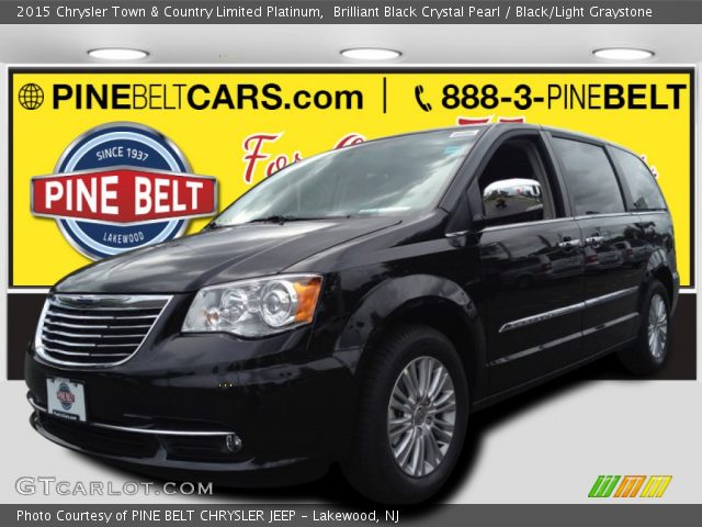 2015 Chrysler Town & Country Limited Platinum in Brilliant Black Crystal Pearl