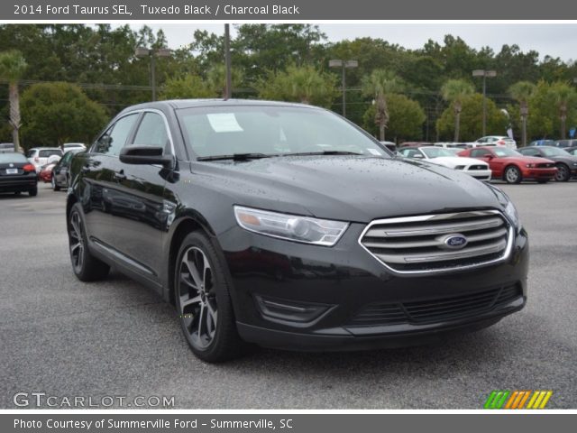 2014 Ford Taurus SEL in Tuxedo Black