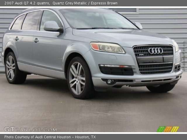 2007 Audi Q7 4.2 quattro in Quartz Grey Metallic