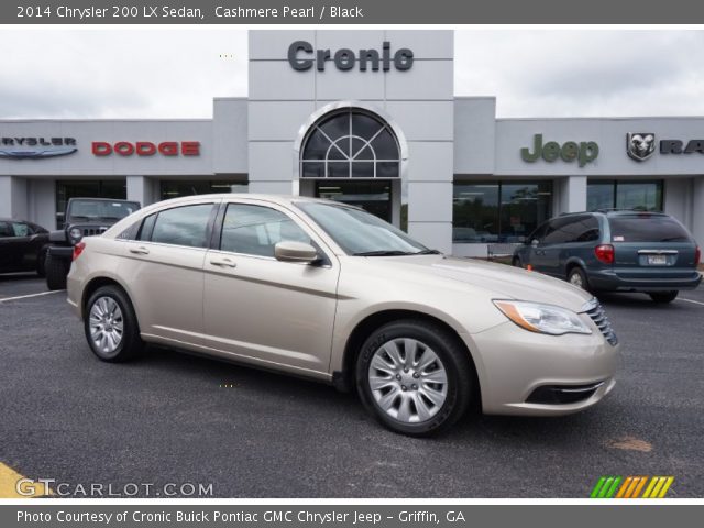 2014 Chrysler 200 LX Sedan in Cashmere Pearl