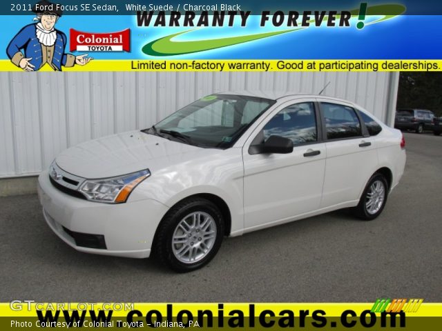 2011 Ford Focus SE Sedan in White Suede