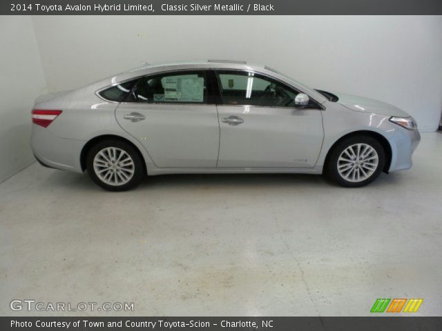 2014 Toyota Avalon Hybrid Limited in Classic Silver Metallic