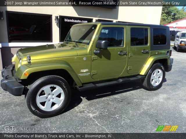 2007 Jeep Wrangler Unlimited Sahara 4x4 in Rescue Green Metallic