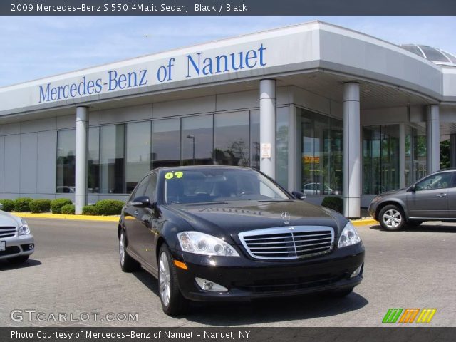 2009 Mercedes-Benz S 550 4Matic Sedan in Black