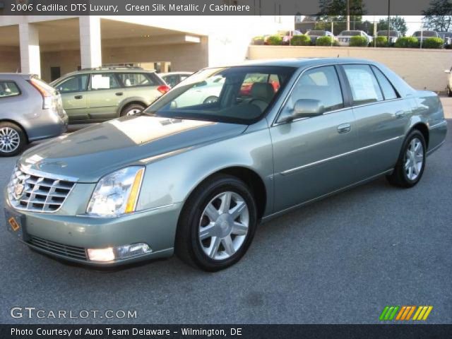 2006 Cadillac DTS Luxury in Green Silk Metallic
