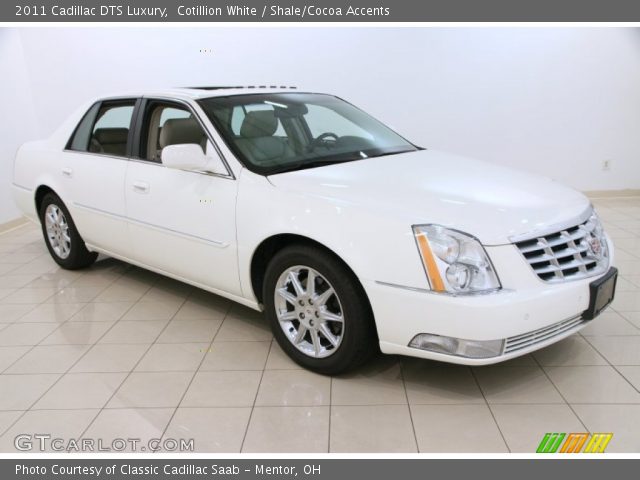 2011 Cadillac DTS Luxury in Cotillion White