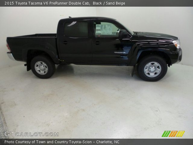 2015 Toyota Tacoma V6 PreRunner Double Cab in Black