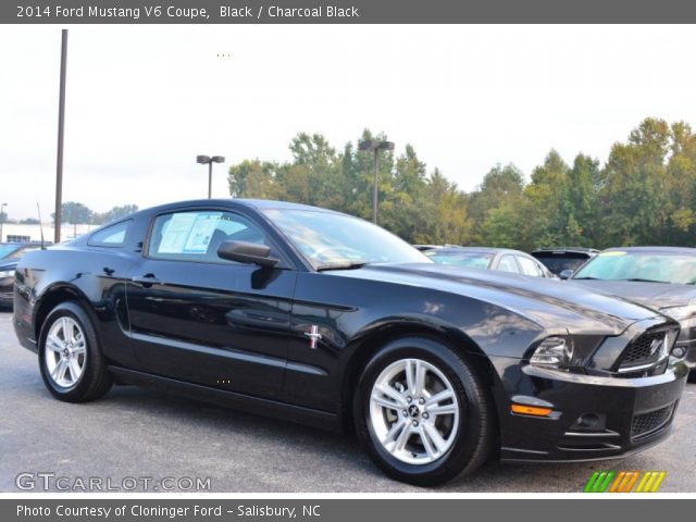 2014 Ford Mustang V6 Coupe in Black