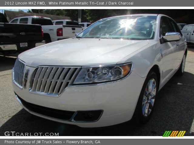 2012 Lincoln MKZ FWD in White Platinum Metallic Tri-Coat