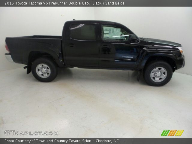 2015 Toyota Tacoma V6 PreRunner Double Cab in Black