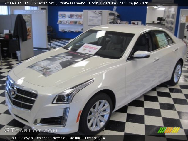 2014 Cadillac CTS Sedan AWD in White Diamond Tricoat