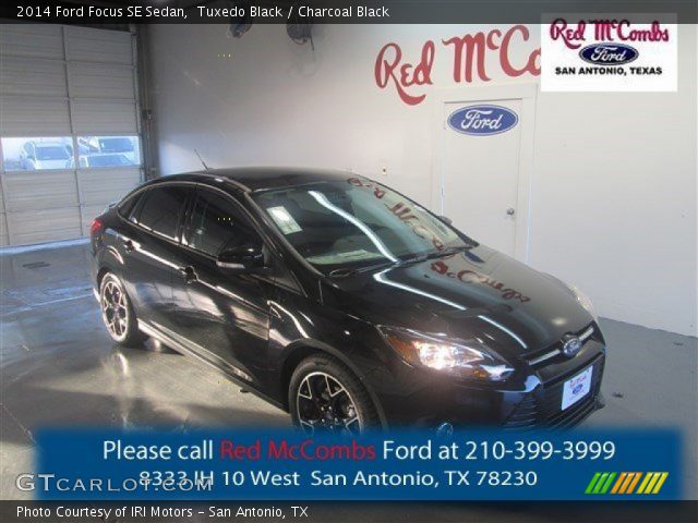 2014 Ford Focus SE Sedan in Tuxedo Black
