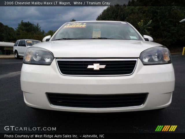 2006 Chevrolet Malibu Maxx LT Wagon in White
