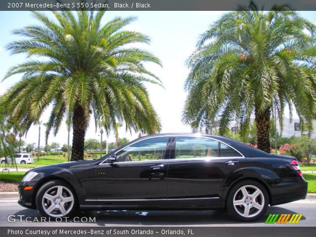 2007 Mercedes-Benz S 550 Sedan in Black