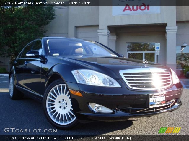 2007 Mercedes-Benz S 550 Sedan in Black