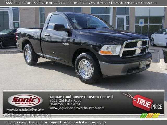 2009 Dodge Ram 1500 ST Regular Cab in Brilliant Black Crystal Pearl