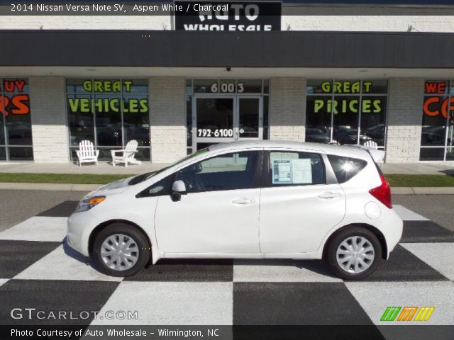 2014 Nissan Versa Note SV in Aspen White