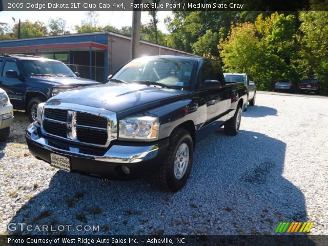 2005 Dodge Dakota SLT Club Cab 4x4 in Patriot Blue Pearl