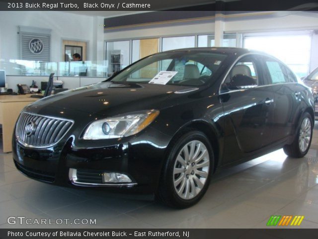 2013 Buick Regal Turbo in Black Onyx